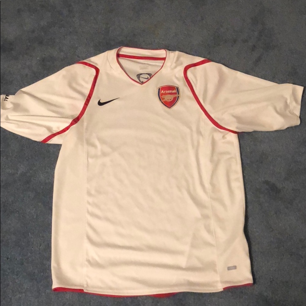 Arsenal warm up jersey